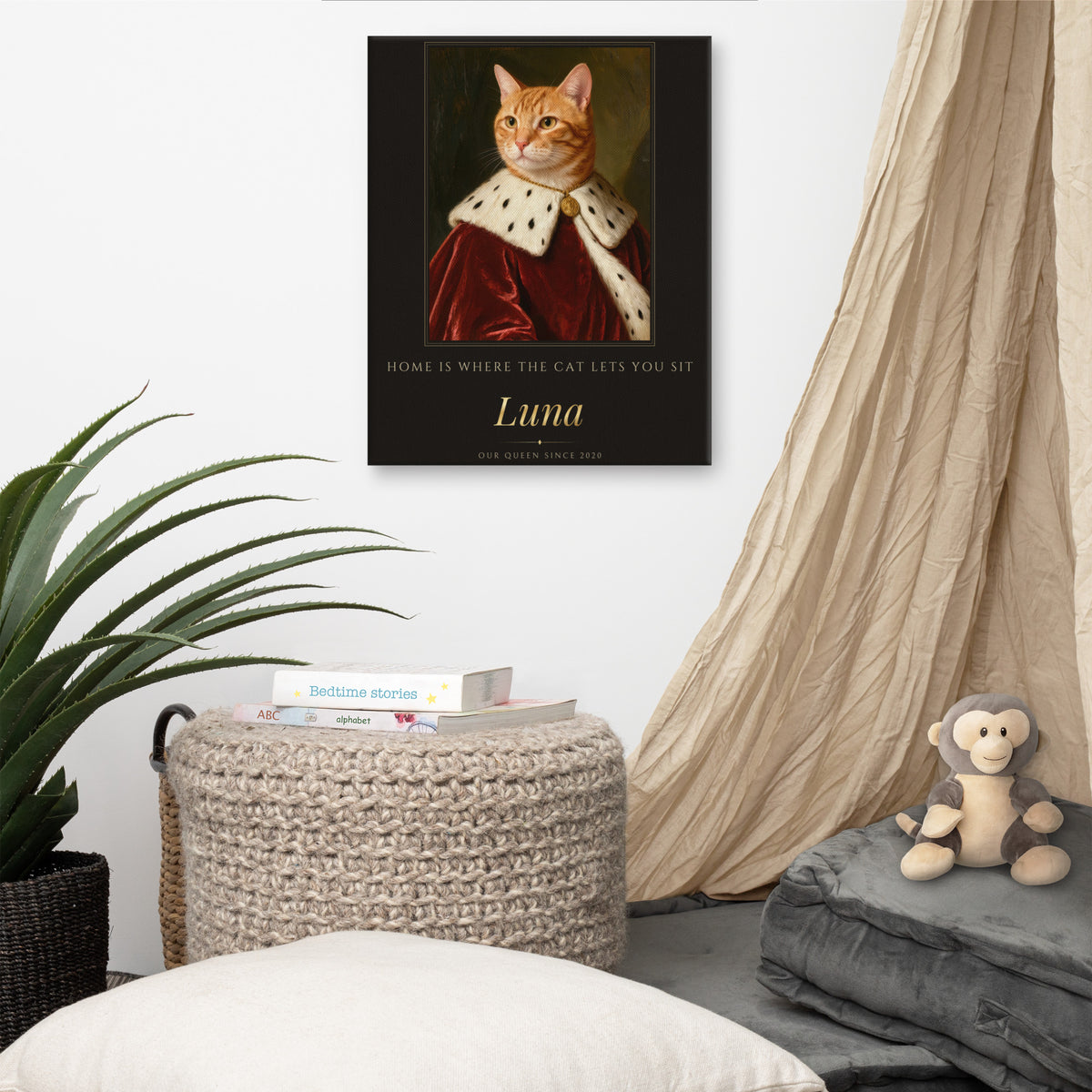 Royal Cat Portrait – lifestyle photo – Canvas Print