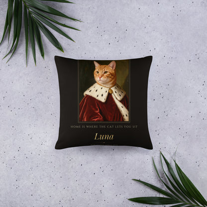 Royal Cat Portrait – front view – Throw Pillow