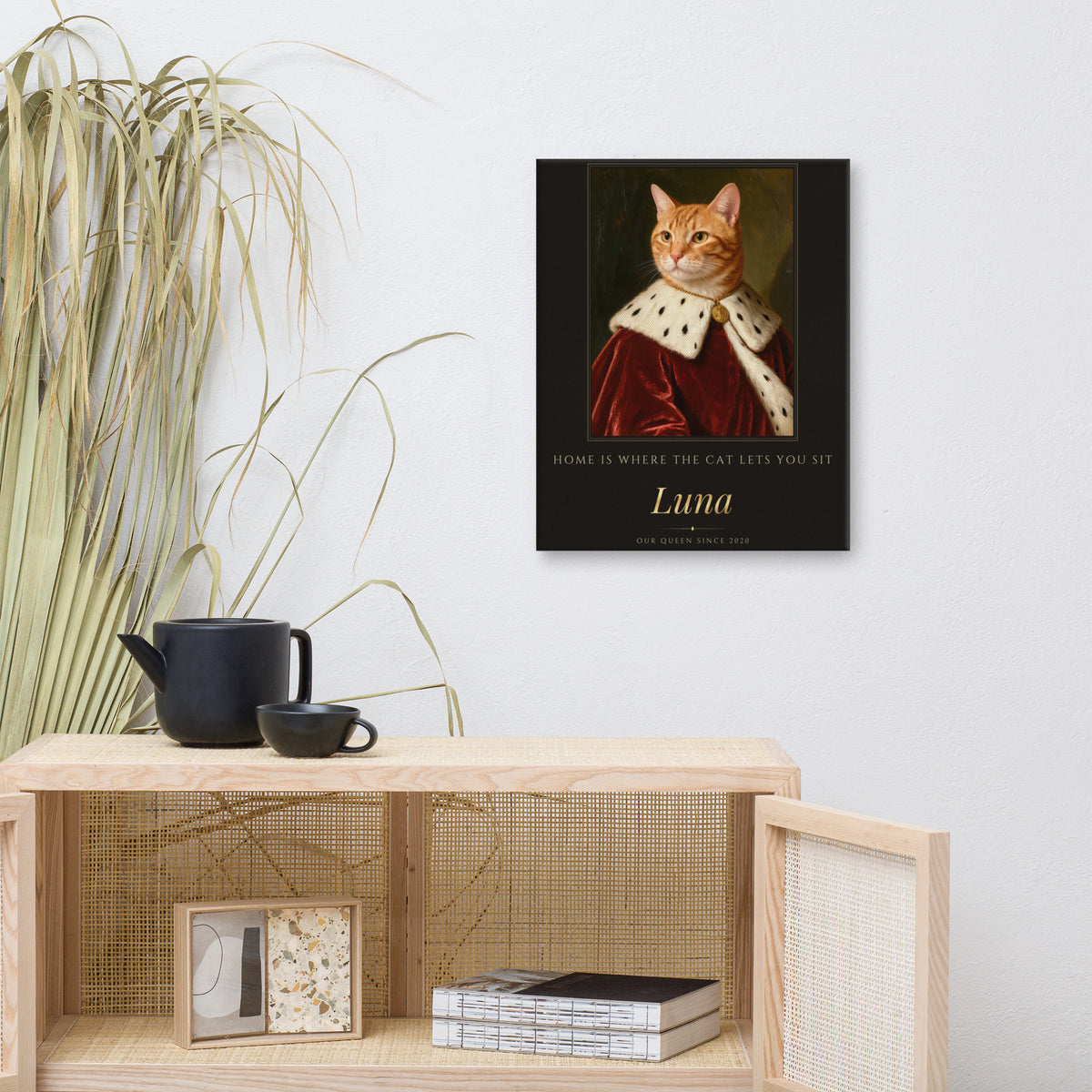 Royal Cat Portrait – lifestyle photo – Canvas Print